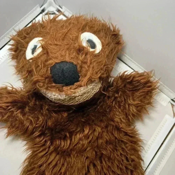 Vintage CINNAMON BEAR HAND PUPPET LIPMAN WOLFE PORTLAND OR - Picture 2 of 6